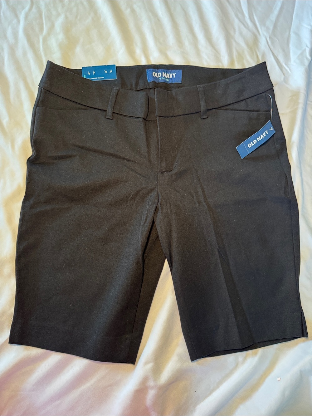 Old Navy Black Women's Bermuda Shorts NWT